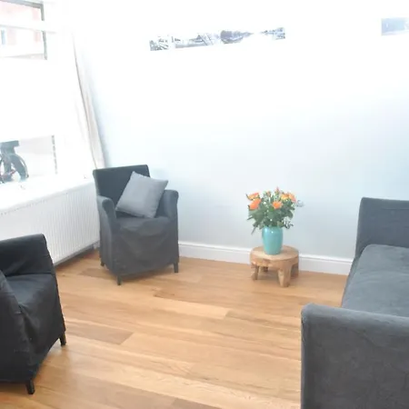 Modern Amstel Studio *
